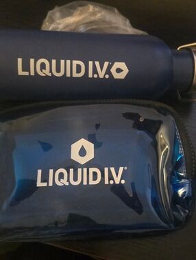 LIQUID I.V. Navy Blue Bottle & Belt Bag Set - BNWOT